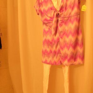 Vntg tie front zig zag pattern top pink purple Med 34 36 Temptations & leggings